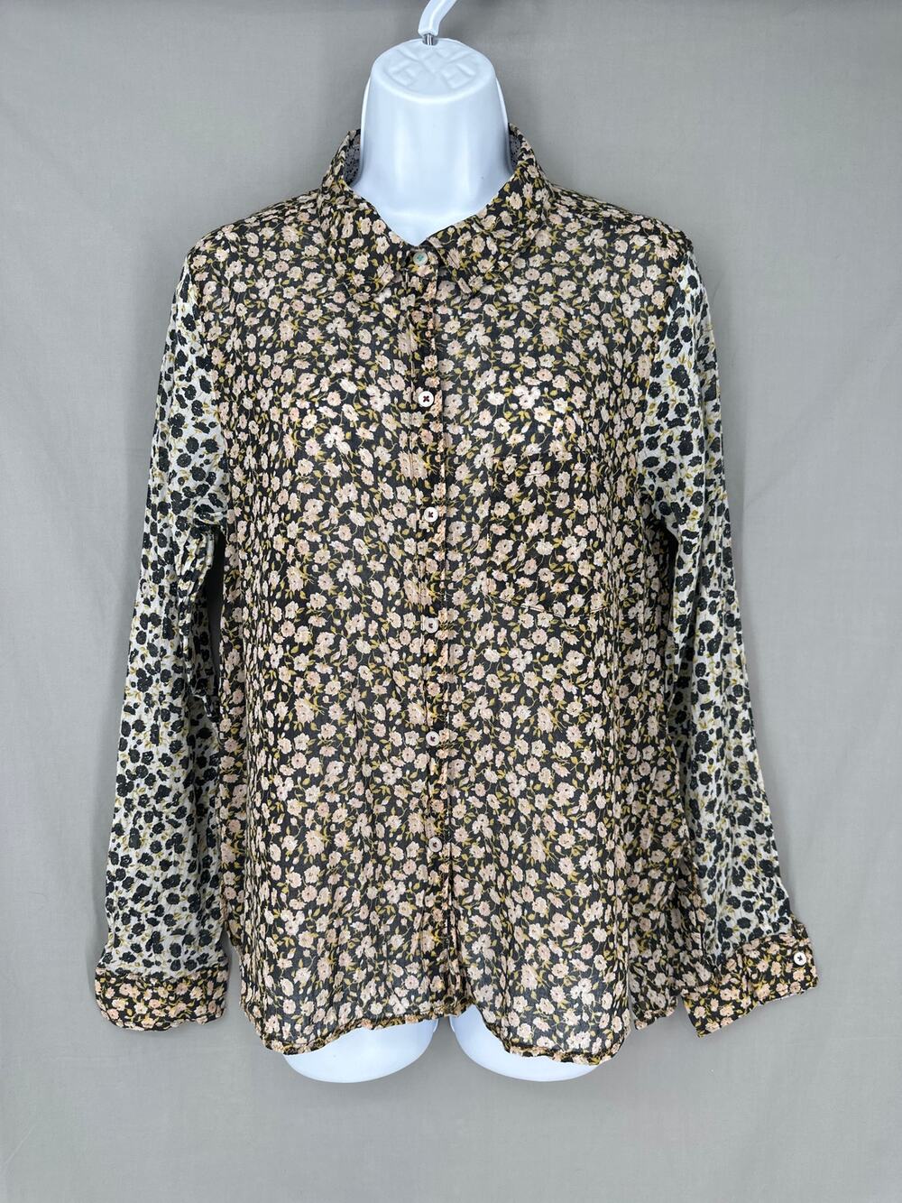 Holding Horses Anthropologie Top Womens 8 Black Floral Yellow Button Boho Garden
